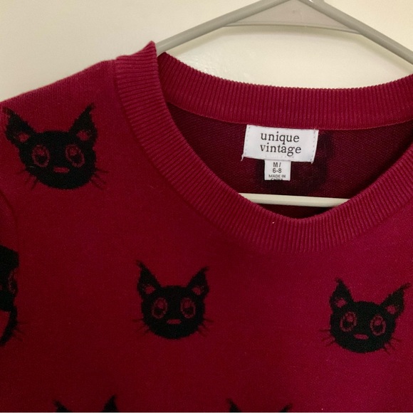 Unique Vintage Red Crop Sweater with Cats - Picture 3 of 4